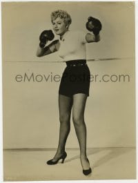 5m958 SHELLEY WINTERS 10x13.25 still 1954 great boxing publicity photo for Tennessee Champ!