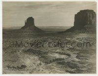 5m964 STAGECOACH deluxe 10.75x13.75 still 1939 John Ford, far shot of stagecoach in Monument Valley!