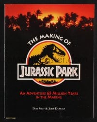 5m207 JURASSIC PARK softcover book 1993 the making of Steven Spielberg's movie with color photos!