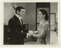 5x897 THEY MET IN BOMBAY 8x10.25 still 1941 c/u of Clark Gable & Rosalind Russell holding hands!