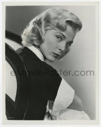 5x548 LIZABETH SCOTT English 8x10 still 1955 seated semi-profile of the beautiful blonde actress!
