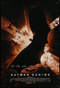 6r066 BATMAN BEGINS advance DS 1sh 2005 June 17, image of Christian Bale in title role flying w/bats!