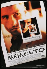 6r597 MEMENTO DS 1sh 2000 Christopher Nolan, great Polaroid images of Guy Pearce & Carrie-Anne Moss!