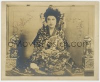 6s298 GERALDINE FARRAR signed deluxe stage play 8x10 still 1907 w/Asian costume in Madame Butterfly!