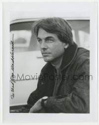 6s863 MARK HARMON signed 8x10 REPRO still 1980s great close up of the actor wearing jacket by car!