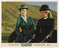 6s438 MAUREEN O'HARA signed color 8x10 still 1966 close up with Juliet Mills in The Rare Breed!