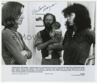 6s445 MELANIE MAYRON signed 8x9.25 still 1978 c/u with Anita Skinner & Bob Balaban in Girlfriends!