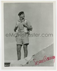 6s537 SEAN CONNERY signed 8x10 still 1965 full-length in uniform with shorts from The Hill!