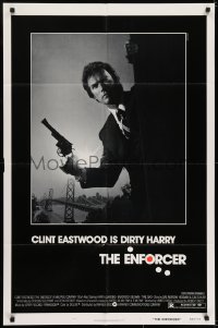 7b275 ENFORCER 1sh 1976 classic image of Clint Eastwood as Dirty Harry holding .44 magnum!