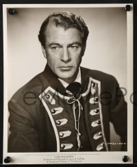 7d994 UNCONQUERED 2 8x10 stills 1947 Cecil B. DeMille, both with great images of Gary Cooper!