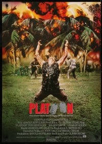 7f124 PLATOON German 1986 Oliver Stone, Vietnam War, Willem Dafoe being shot by Viet Cong!