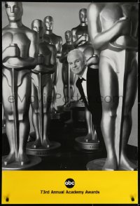 7g500 73RD ANNUAL ACADEMY AWARDS 1sh 2001 Steve Martin in the middle of large Oscar Statues, rare!