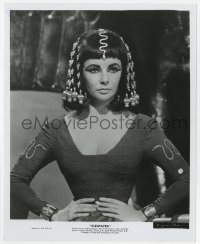 7h235 CLEOPATRA 8x10 still 1963 best close portrait of Elizabeth Taylor as Queen of the Nile!