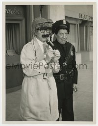 7h471 INCREDIBLE JEWEL ROBBERY TV 7x9 still 1959 Harpo in disguise as Groucho w/Chico Marx as cop!