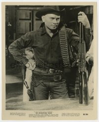 7h600 MAGNIFICENT SEVEN 8x10 still 1960 close portrait of Yul Brynner with guns & bandolier!