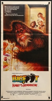 7j440 HARRY & THE HENDERSONS Aust daybill 1987 Bigfoot lives with John Lithgow, different art!