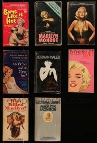 7m171 LOT OF 8 MARILYN MONROE PAPERBACK BOOKS 1950s-1980s filled with great images & information!