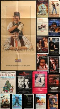7m116 LOT OF 25 FOLDED VIDEO POSTERS 1980s-1990s images from a variety of different movies!