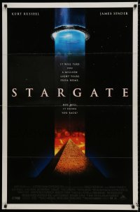 7p828 STARGATE 1sh 1994 Kurt Russell, James Spader, a million light years from home!