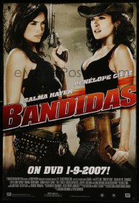 7r377 BANDIDAS 27x40 Canadian video poster 2006 sexy cowgirls Penelope Cruz & Salma Hayek in western action!