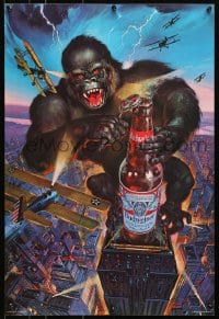 7r226 BUDWEISER 19x28 advertising poster 1985 cool art of King Kong holding beer bottle in NYC!