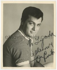 7s630 TONY CURTIS signed deluxe 8x10 still 1960s head & shoulders portrait in striped shirt!