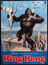 7t817 KING KONG Italian 20x27 1976 John Berkey art of BIG Ape on the Twin Towers!