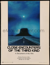 7w211 CLOSE ENCOUNTERS OF THE THIRD KIND softcover book 1978 a document of the film!