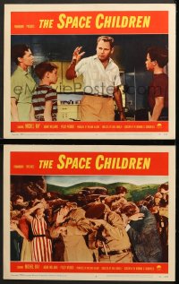 7z948 SPACE CHILDREN 2 LCs 1958 Ray explaining to scared woman and children & people covering eyes!