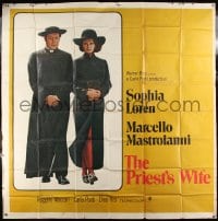 8b401 PRIEST'S WIFE int'l 6sh 1971 sexy Sophia Loren walks with religious Marcello Mastroianni!