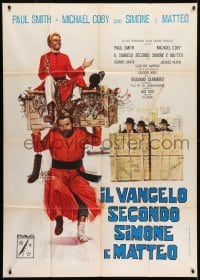 8b235 IL VANGELO SECONDO SIMONE E MATTEO Italian 1p 1976 Mos art of Paul Smith carrying loot crate!