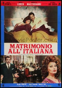 8f609 MARRIAGE ITALIAN STYLE Italian 27x38 pbusta R1965 de Sica's Matrimonio all'Italiana, Loren!