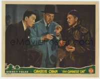 8j470 CHINESE CAT LC 1944 amazed Benson Fong watches Sidney Toler as Charlie Chan examine clue!