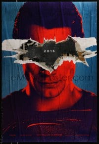 8k602 BATMAN V SUPERMAN teaser DS 1sh 2016 cool close up of Henry Cavill in title role under symbol!