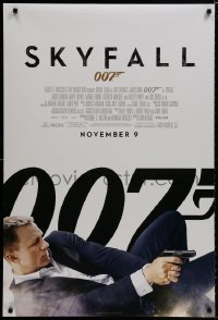 8k892 SKYFALL advance DS 1sh 2012 November 9 style, Daniel Craig as James Bond on back shooting gun!