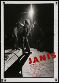 8t913 JANIS Japanese 1975 great b/w image of Joplin singing on stage, rock 'n' roll!