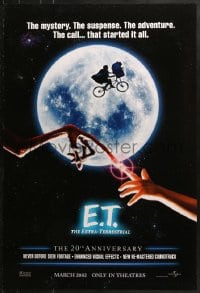 8w258 E.T. THE EXTRA TERRESTRIAL teaser DS 1sh R2002 Drew Barrymore, Spielberg, bike over the moon!