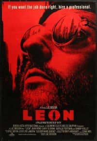 8w693 PROFESSIONAL int'l 1sh 1994 Luc Besson's Leon, completely different red close-up of Jean Reno!