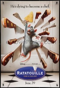 8w722 RATATOUILLE teaser DS 1sh 2007 Disney/Pixar cartoon, great image of mouse with knives!