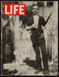 8x850 LIFE MAGAZINE magazine February 21, 1964 Lee Harvey Oswald in possibly doctored photo!