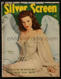 8x809 SILVER SCREEN magazine July 1945 great cover portrait of sexy Maureen O'Hara in gown on bed!