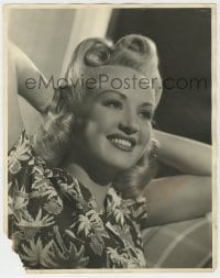 8y054 BETTY GRABLE signed deluxe 11x14 still 1940s great smiling portrait wearing Hawaiian shirt!