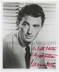 8y749 GREGORY PECK signed 8x10 REPRO still 1980s head & shoulders portrait of the leading man!
