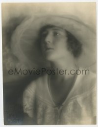 8y268 MARY MACLAREN signed deluxe 7x9.5 still 1920s great cloes portrait wearing hat by Hoover!
