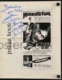 8y091 CAROLINE MUNRO signed pressbook 1977 posters, ads & information for Dracula AD 1972/Crescendo!