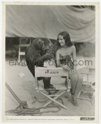 9h488 HER JUNGLE LOVE candid 8.25x10 still 1938 sexy Dorothy Lamour & Jiggs the chimpanzee on set!