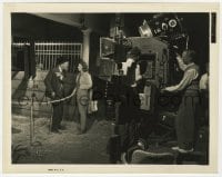 9h560 KENTUCKY candid 8x10 still 1938 cameras filming a scene with Loretta Young & Walter Brennan!