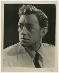 9h648 MAN IN THE WHITE SUIT 8x10 still 1952 great portrait of super young inventor Alec Guinness!