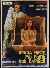 9j562 SHOOT LOUD, LOUDER I DON'T UNDERSTAND Italian 2p 1966 art of sexy Raquel Welch in crate!