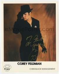 9r598 COREY FELDMAN signed color 8x10 publicity still 1990s great posed portrait wearing all black!